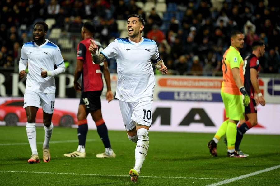 Mattia Zaccagni faz parte do triunfo da Lazio sobre o Cagliari
