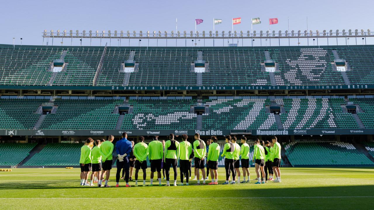 Treinamento do Real Betis no Villamarín