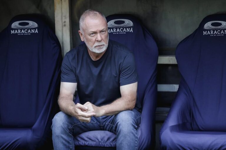 Fluminense Precisa de Combinação de Resultados para Avançar no Carioca