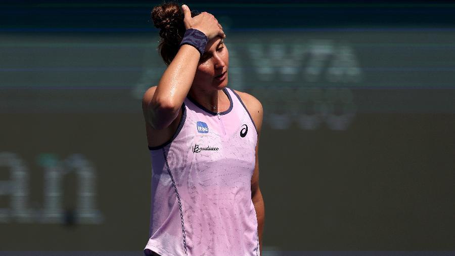 Bia Haddad Maia durante partida no WTA