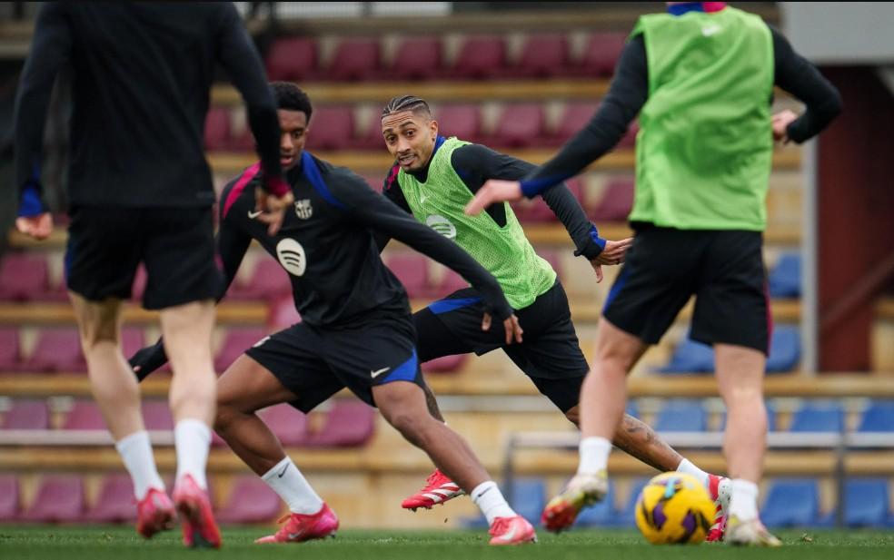 Raphinha é um dos destaques do Barcelona nesta temporada, com gols e assistências