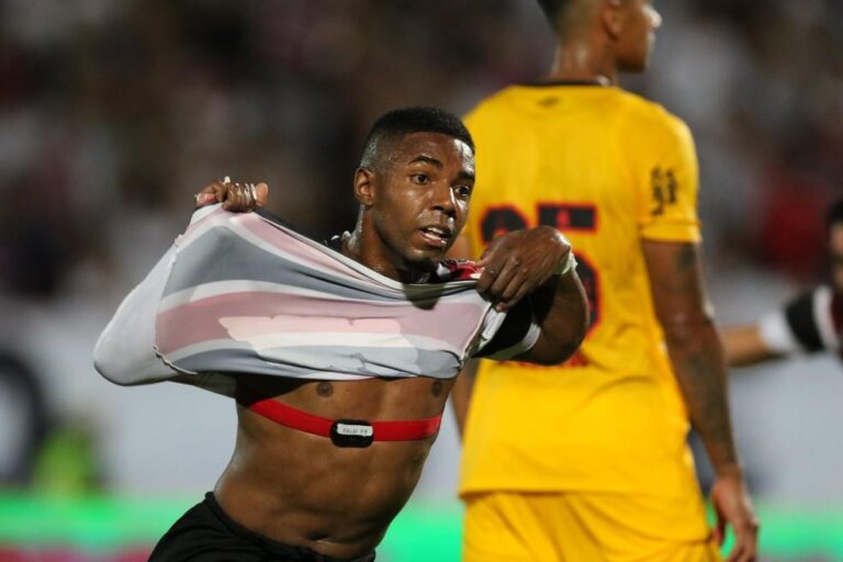 Douglas Skilo é o Herói do Clássico: Santa Cruz Vence o Sport em Grande Estilo