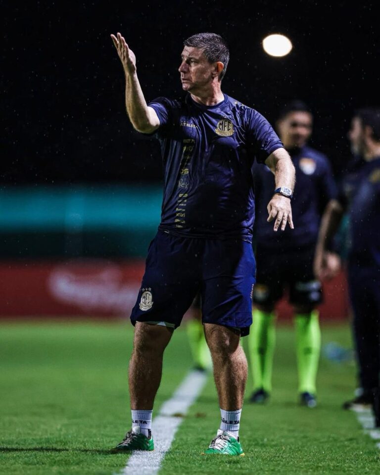 Auxiliar Ivan Baitello assume comando do Mirassol em partida contra o Palmeiras
