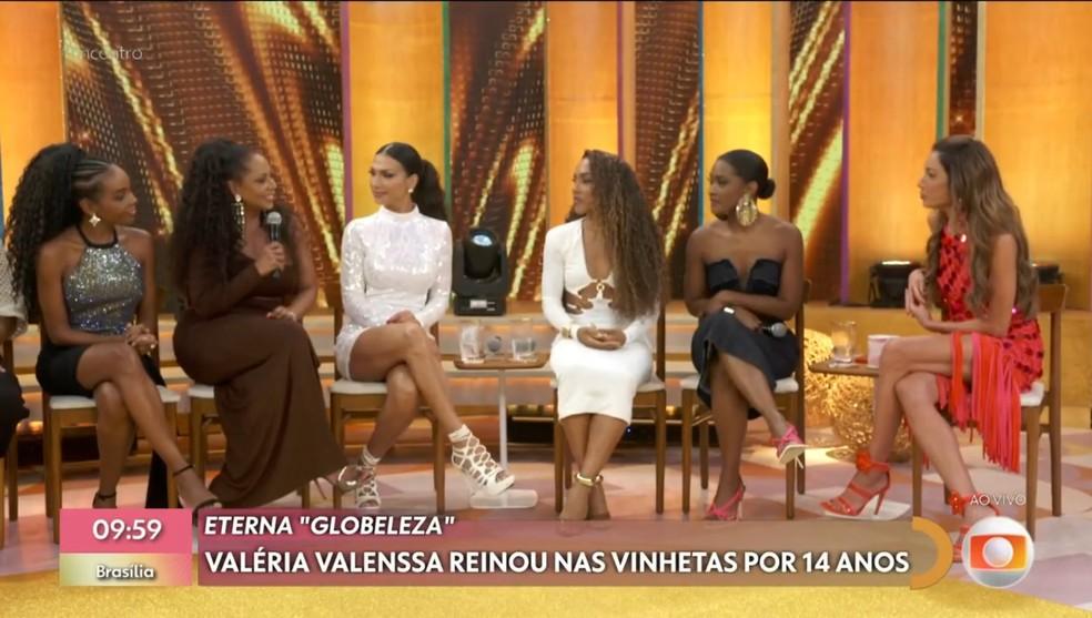 Valéria Valenssa junto com as rainhas e musas de bateria