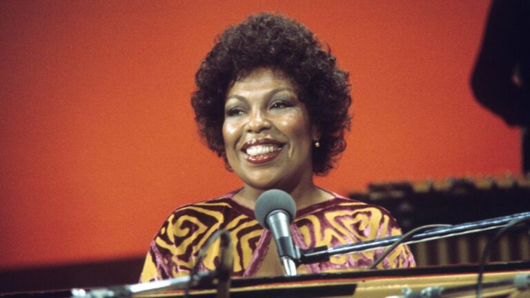 Roberta Flack: Legado de uma Voz Inesquecível que Partiu aos 88 Anos
