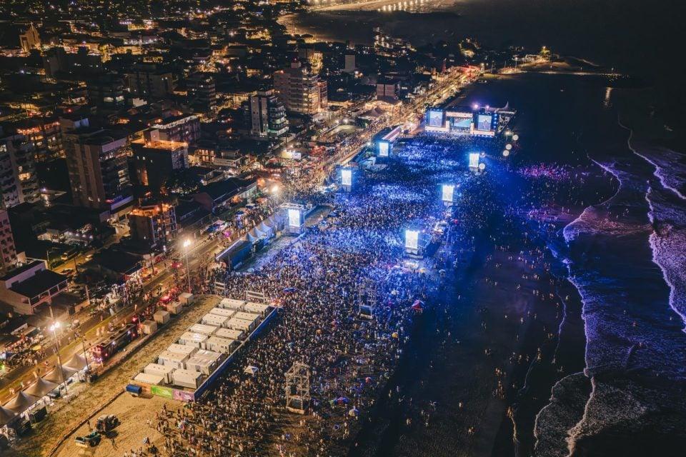 Bruno Cardoso e Sorriso Maroto se apresentam em Matinhos.