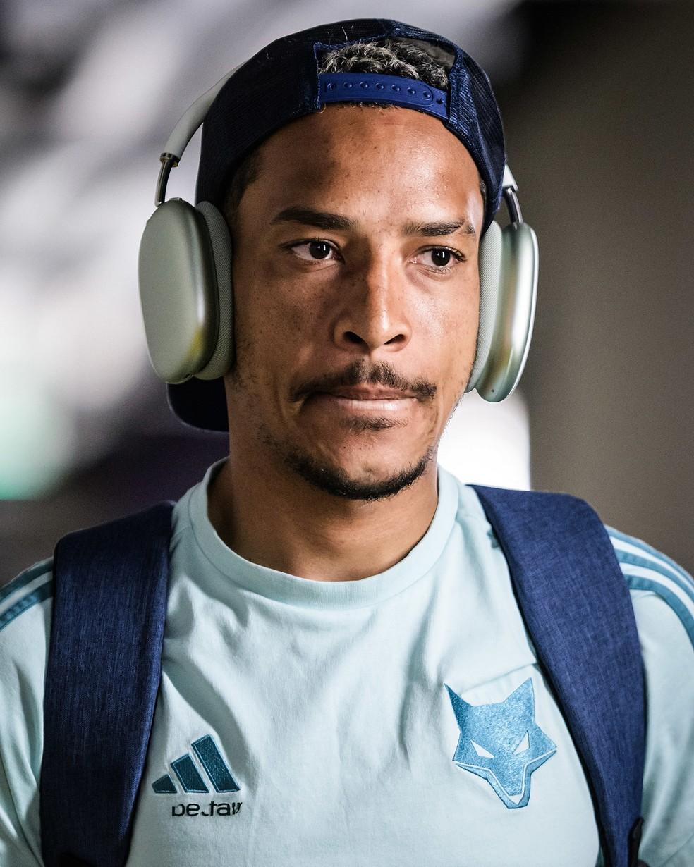Matheus Pereira antes de jogo entre Cruzeiro e Atlético-MG