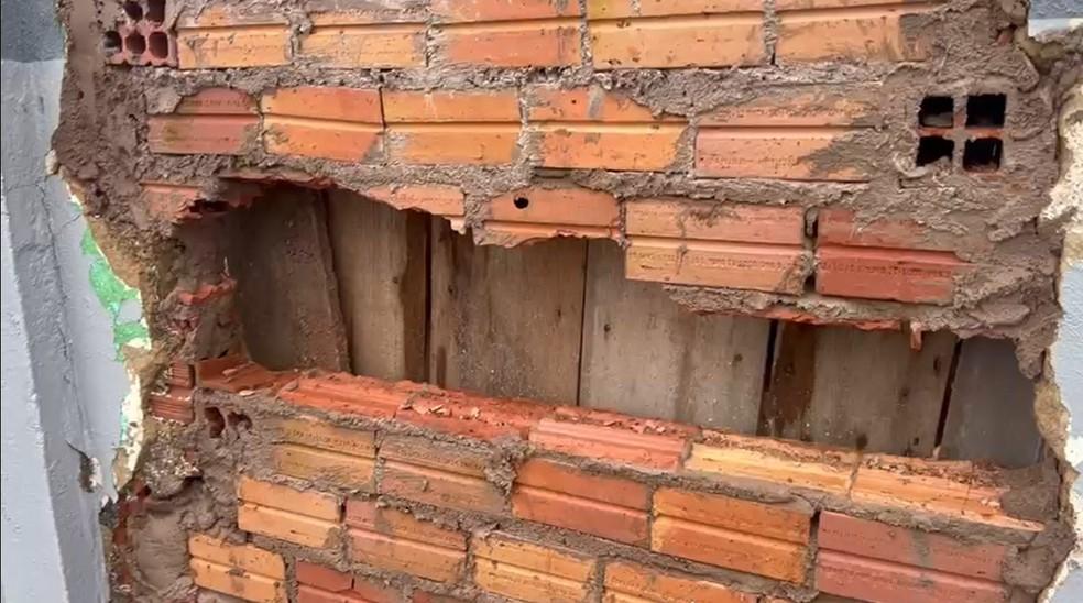 Buraco na parede do Lar do Bebê em Porto Velho