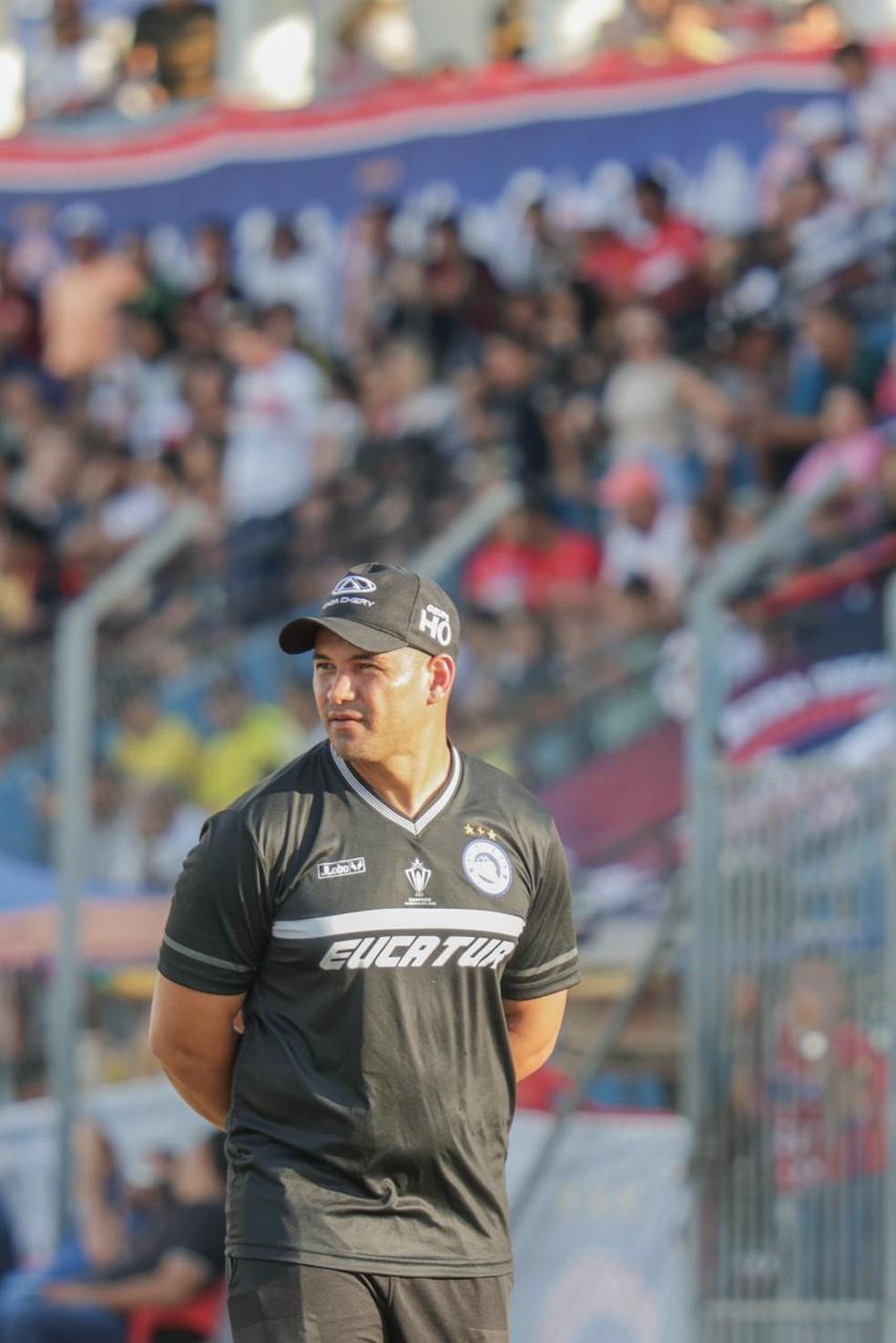 Técnico Paulo Eduardo