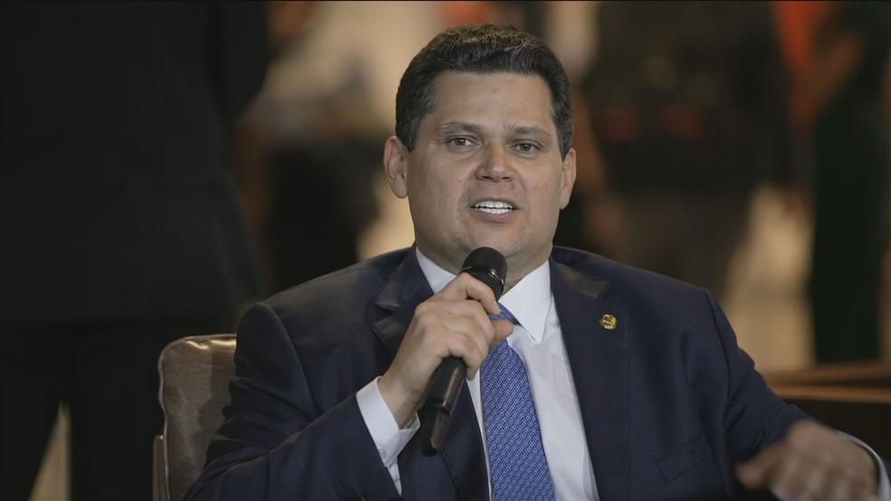 Davi Alcolumbre (União-AP) em entrevista ao Estúdio i