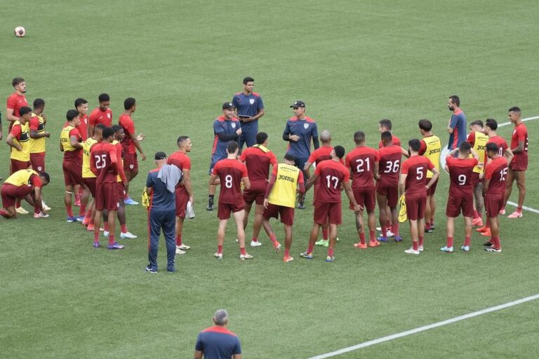 Pacaembu se prepara para o reencontro de Cauan e Rafael Santos contra o Corinthians