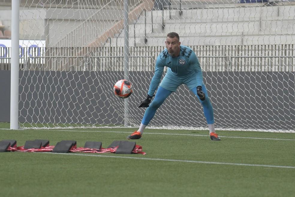 Rafael Santos em treino realizado nesta sexta-feira