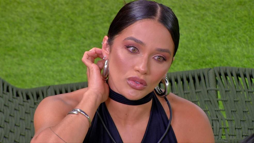 Gracyanne Barbosa conversa com Eva após sister saber que foi chamada de 'venenosa' — Foto: Globo