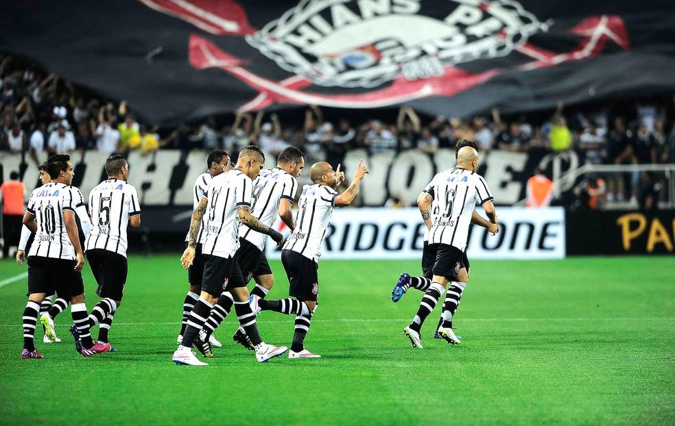 Corinthians goleou o Once Caldas na pré-Libertadores.