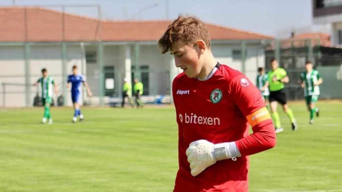 Bodrum FK vive crise de goleiros durante jogo contra Fenerbahçe