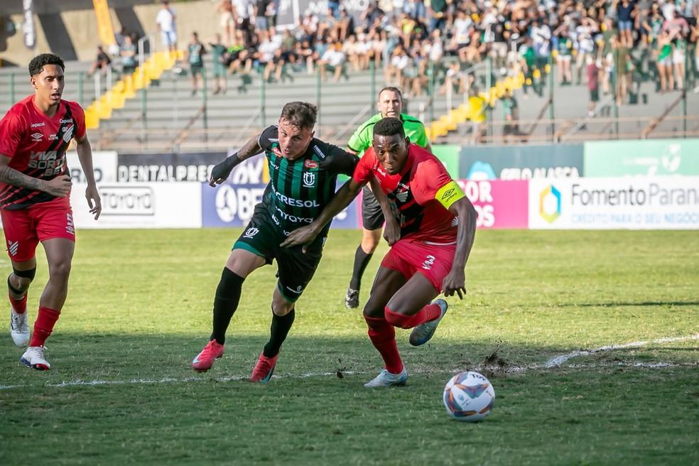 Maringá e Athletico empatam no WD por 1 a 1