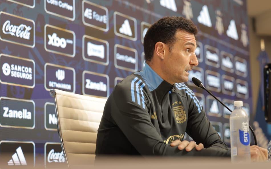 Scaloni concede coletiva antes de Argentina x Brasil pelas Eliminatórias para a Copa do Mundo