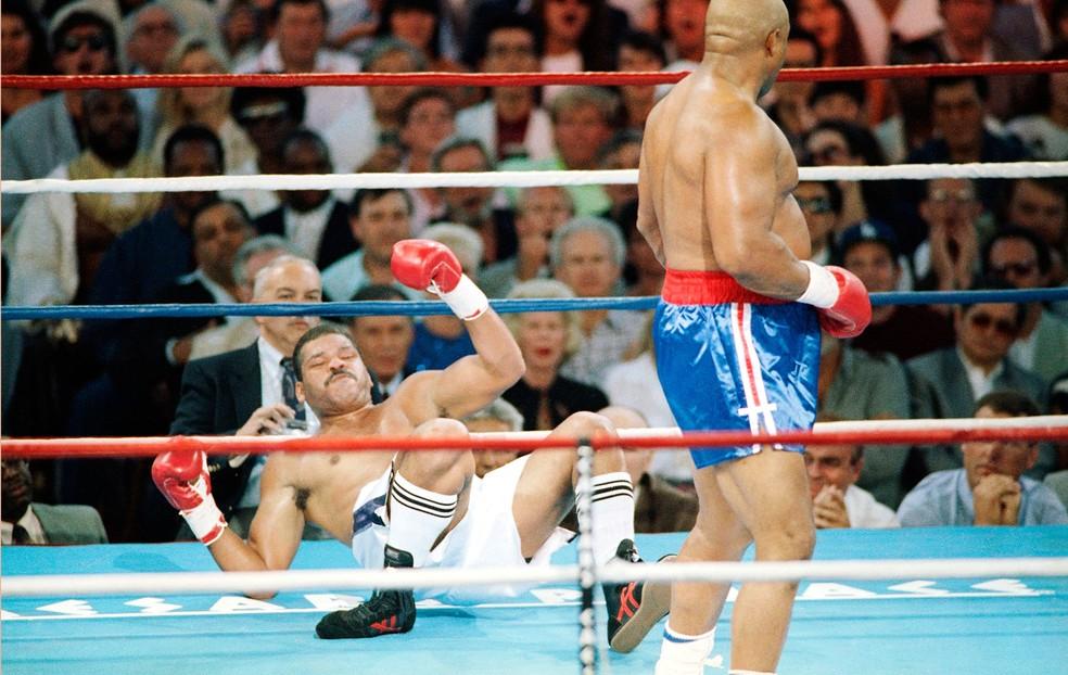 Maguila e George Foreman em 1990