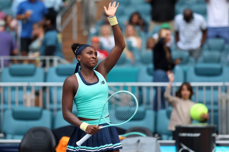 Coco Gauff é Eliminada do Miami Open por Magda Linette em Jogo Atraente