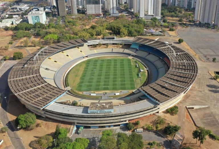 Grande Final do Goianão: Vila Nova e Anápolis se Enfrentam em Busca do Título