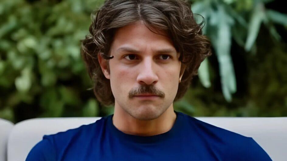 Mavi aceita o convite de Mércia e Molina, com a intenção de descobrir o esconderijo dos dois.