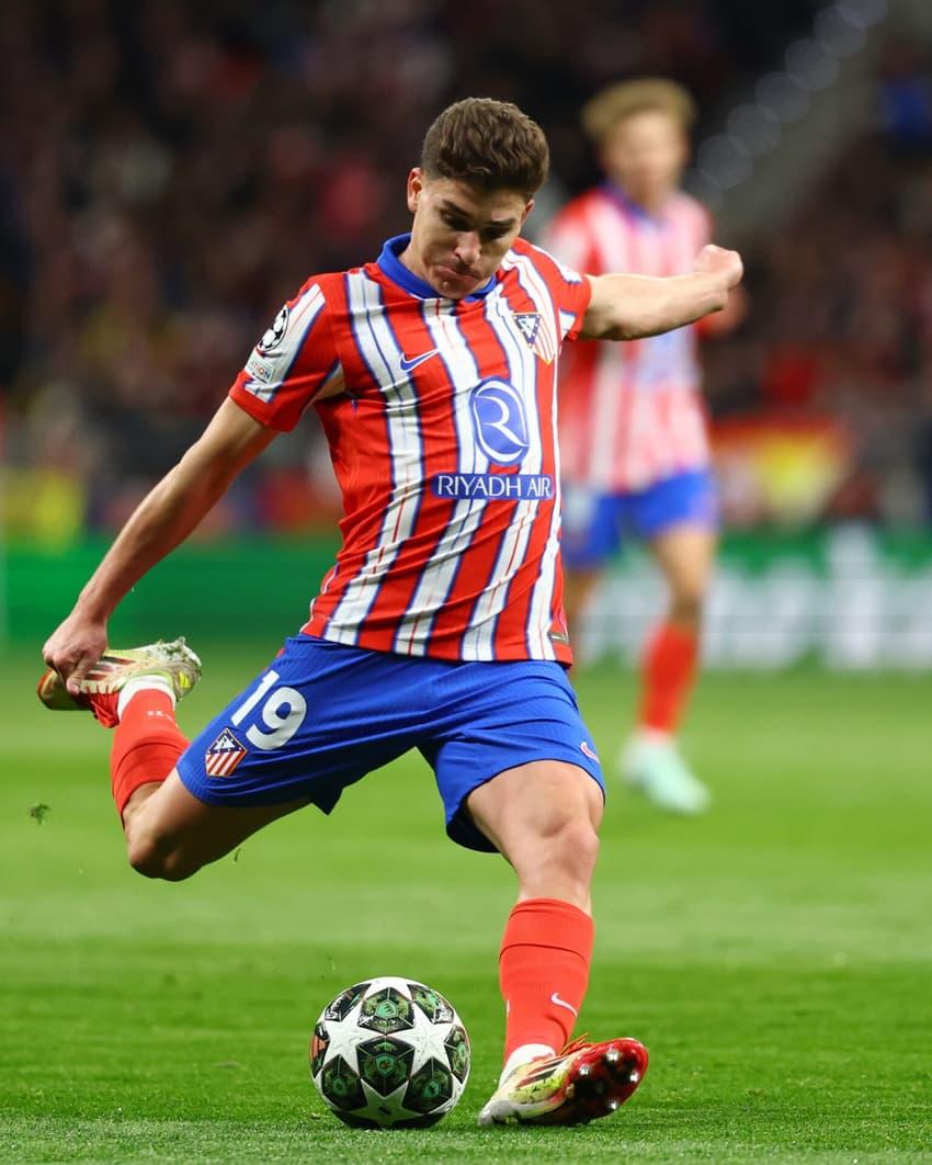 Julián Alvarez em partida do Atlético de Madrid pela Champions League