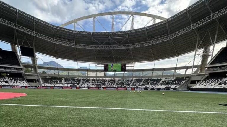 Botafogo e Novorizontino se enfrentam em amistoso no Estádio Nilton Santos