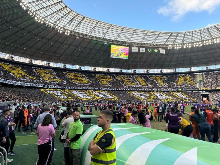 Clássico-Rei: Torcida do Ceará Provoca Fortaleza em Grande Estilo