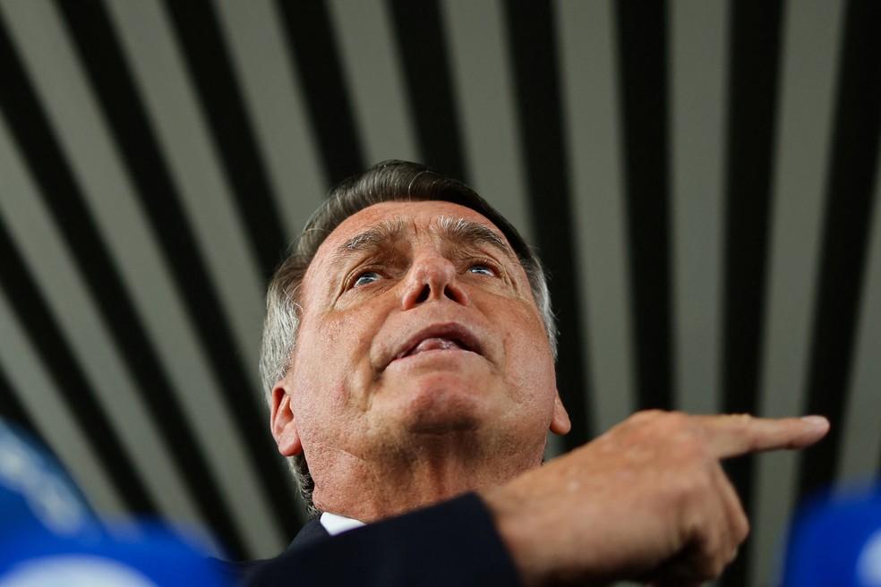 Bolsonaro dá entrevista após virar réu no STF