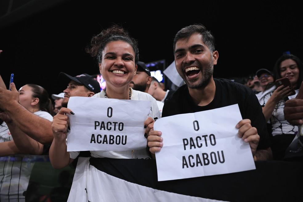 Torcedores do Corinthians na final do Paulistão contra o Palmeiras