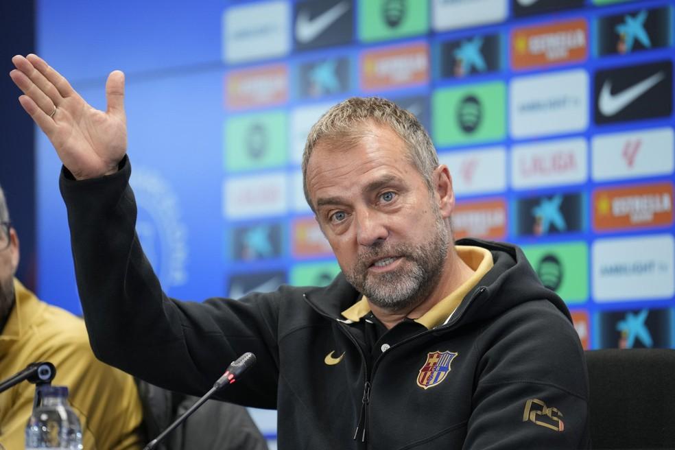 Hansi Flick, técnico do Barcelona, em entrevista coletiva
