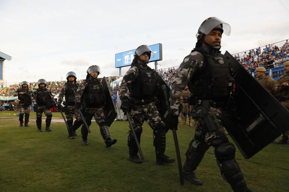 Jogo emocionante entre Avaí e Chapecoense