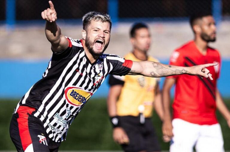 Anápolis vence Vila Nova por 2 a 0 e se aproxima do título do Campeonato Goiano