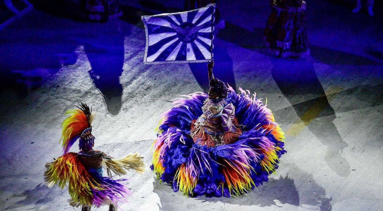 Portela encerra os desfiles das escolas de samba do Grupo Especial no Rio de Janeiro.
