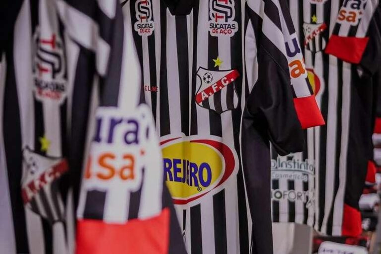 Anápolis vence Atlético Goianiense e avança para final do Goianão 2025