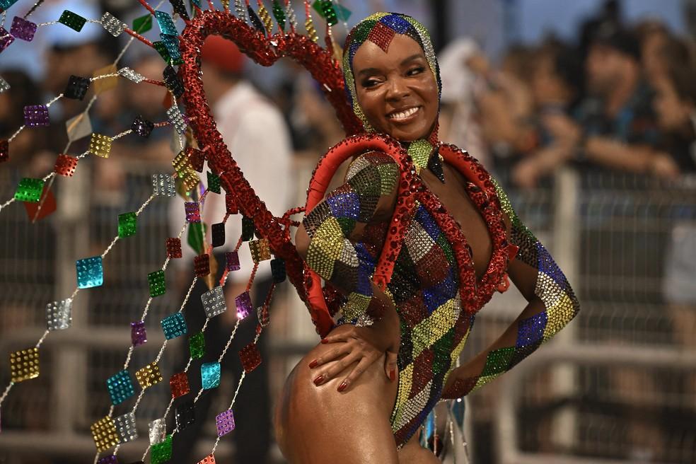 Thelminha, musa da Mocidade Alegre, no desfile