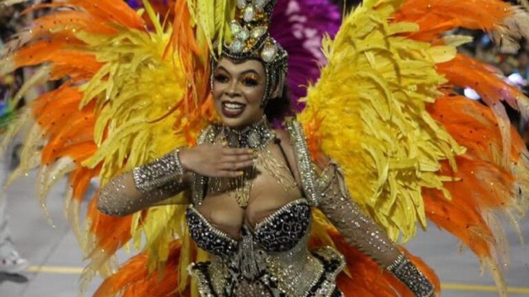 Desfiles do Carnaval 2025 em São Paulo: Emoção e Criatividade Marcam a Abertura