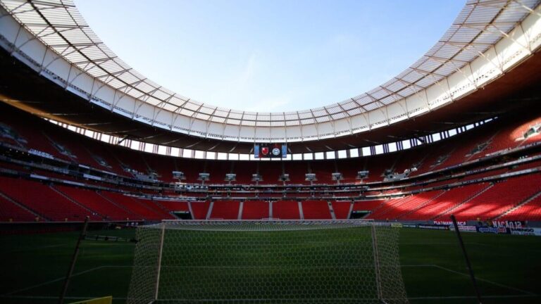 Brasil Enfrenta a Colômbia nas Eliminatórias da Copa: Transmissão e Escalação