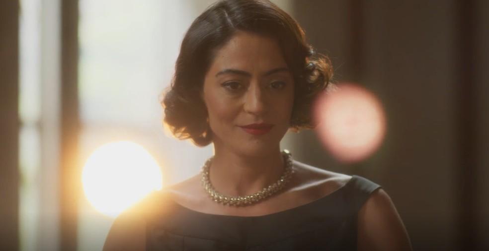 Clarice tem uma nova memória de seu passado ao acudir Beatriz