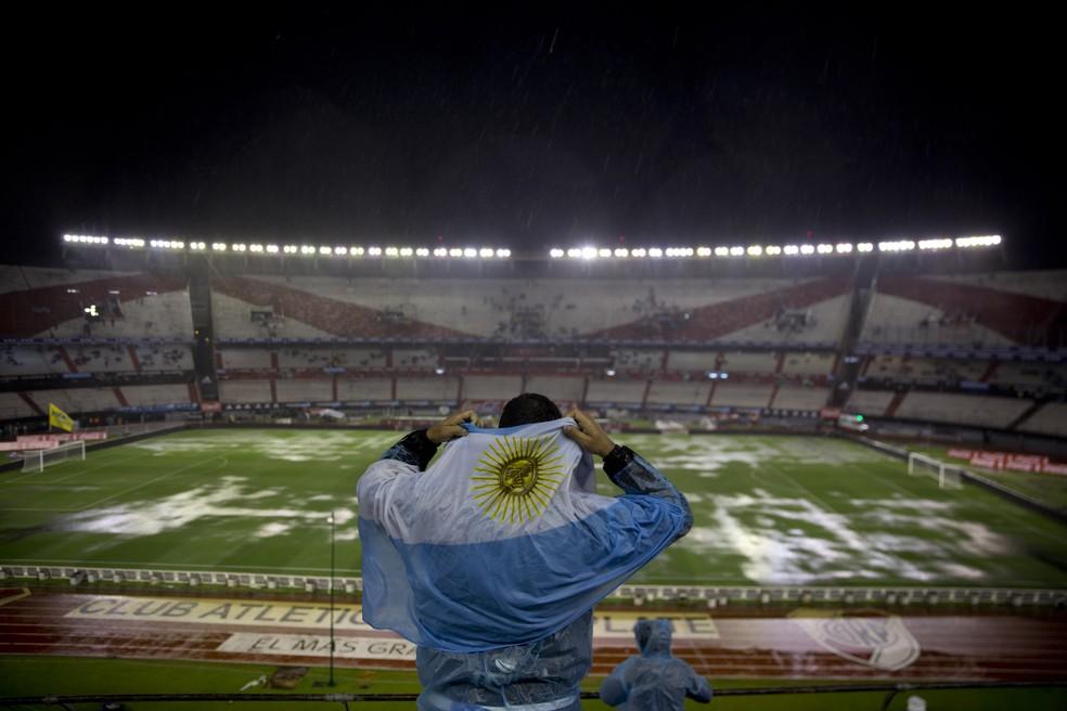 Argentina e Brasil foi adiado por conta de forte chuva em 2015