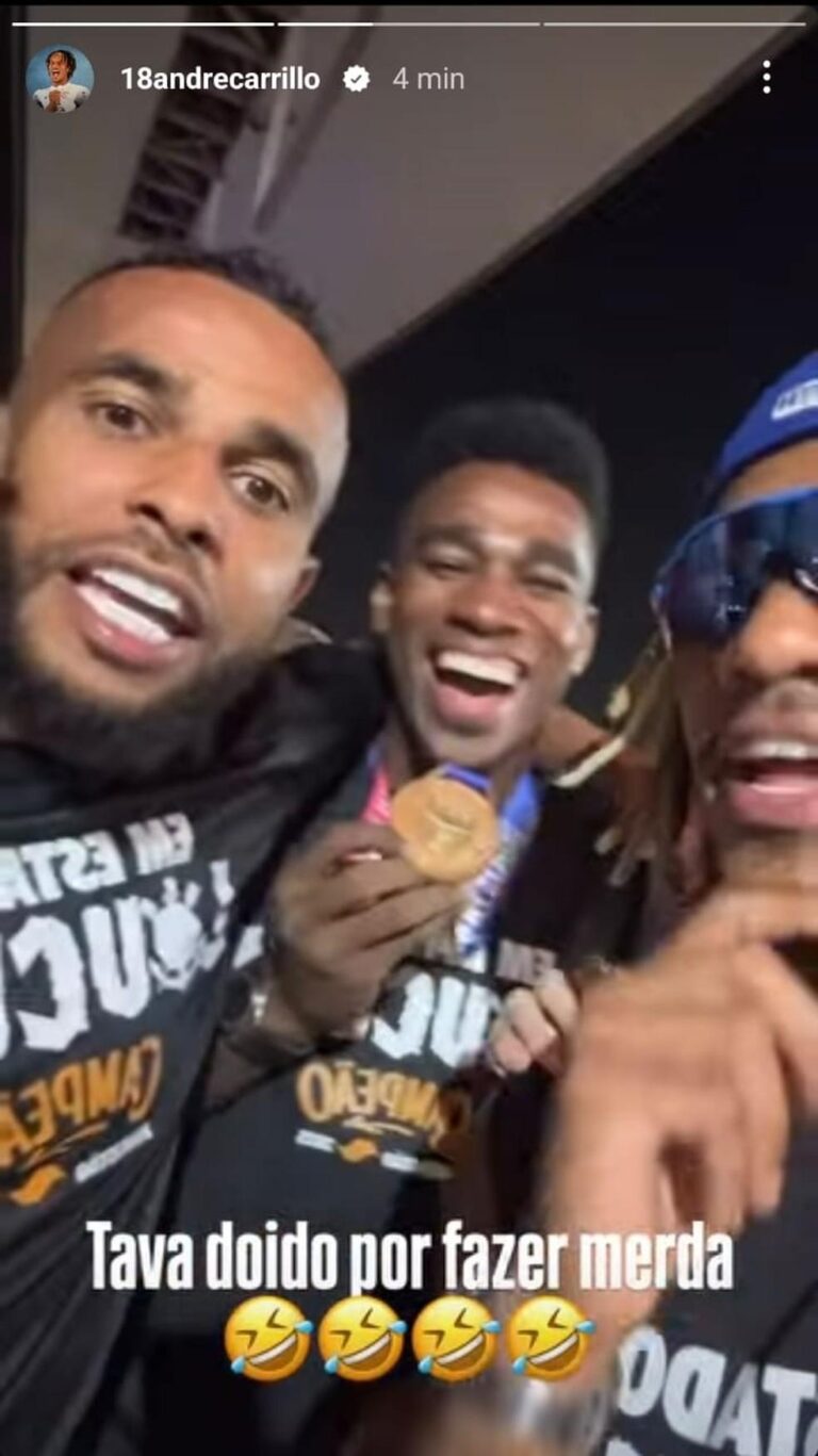 Jogadores do Corinthians se divertem com expulsão de Félix Torres na final do Paulistão