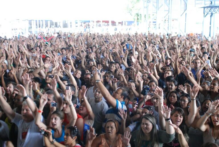Acampamento Católico para Mulheres na Canção Nova Promete Reunir 15 Mil Fiéis