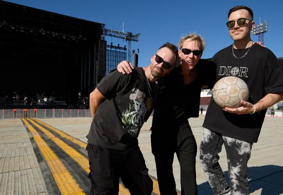 A banda australiana Rüfüs Du Sol se apresenta no festival