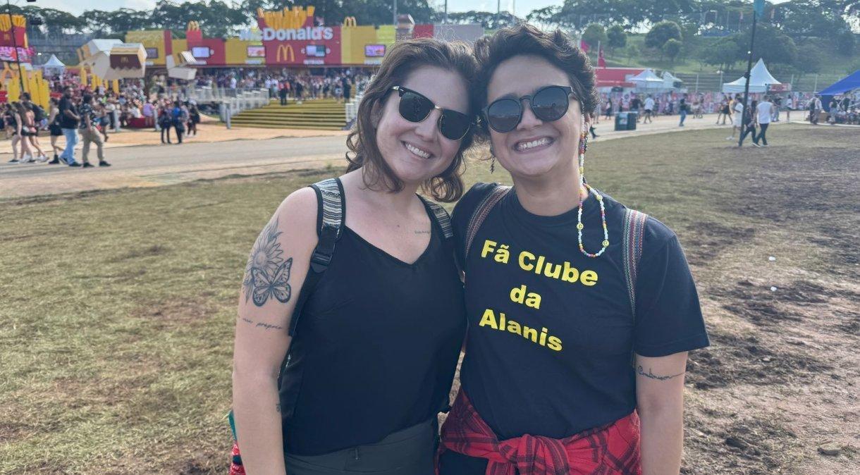 Joice e Alanis: match entre fãs e batismo em homenagem à cantora canadense