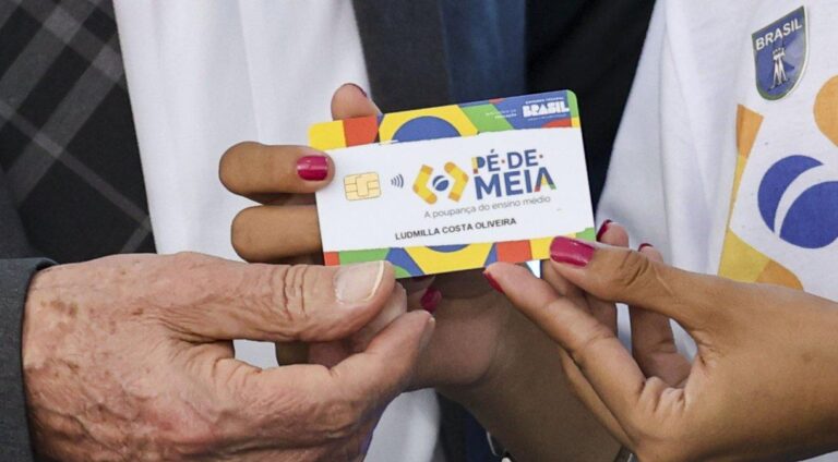 Programa Pé-de-Meia: Uma Novidade no Combate à Evasão Escolar