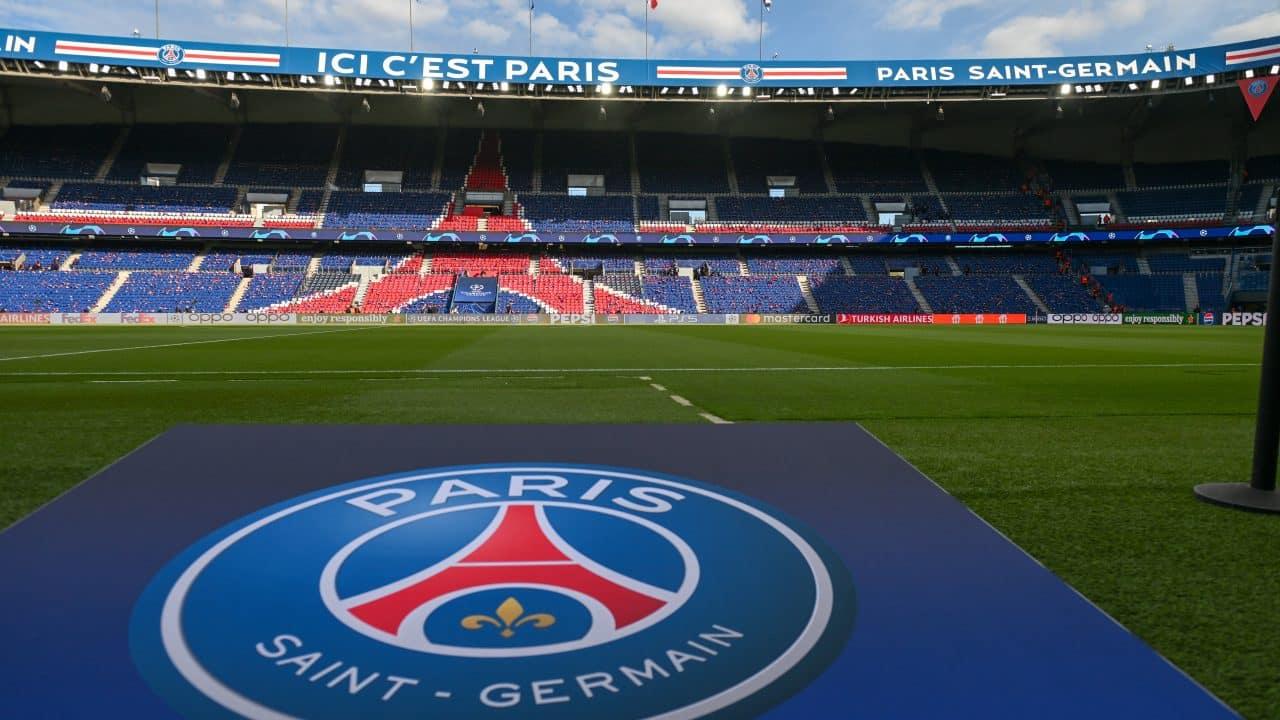 ‘Guerra’ com prefeitura faz PSG abandonar Parque dos Príncipes.