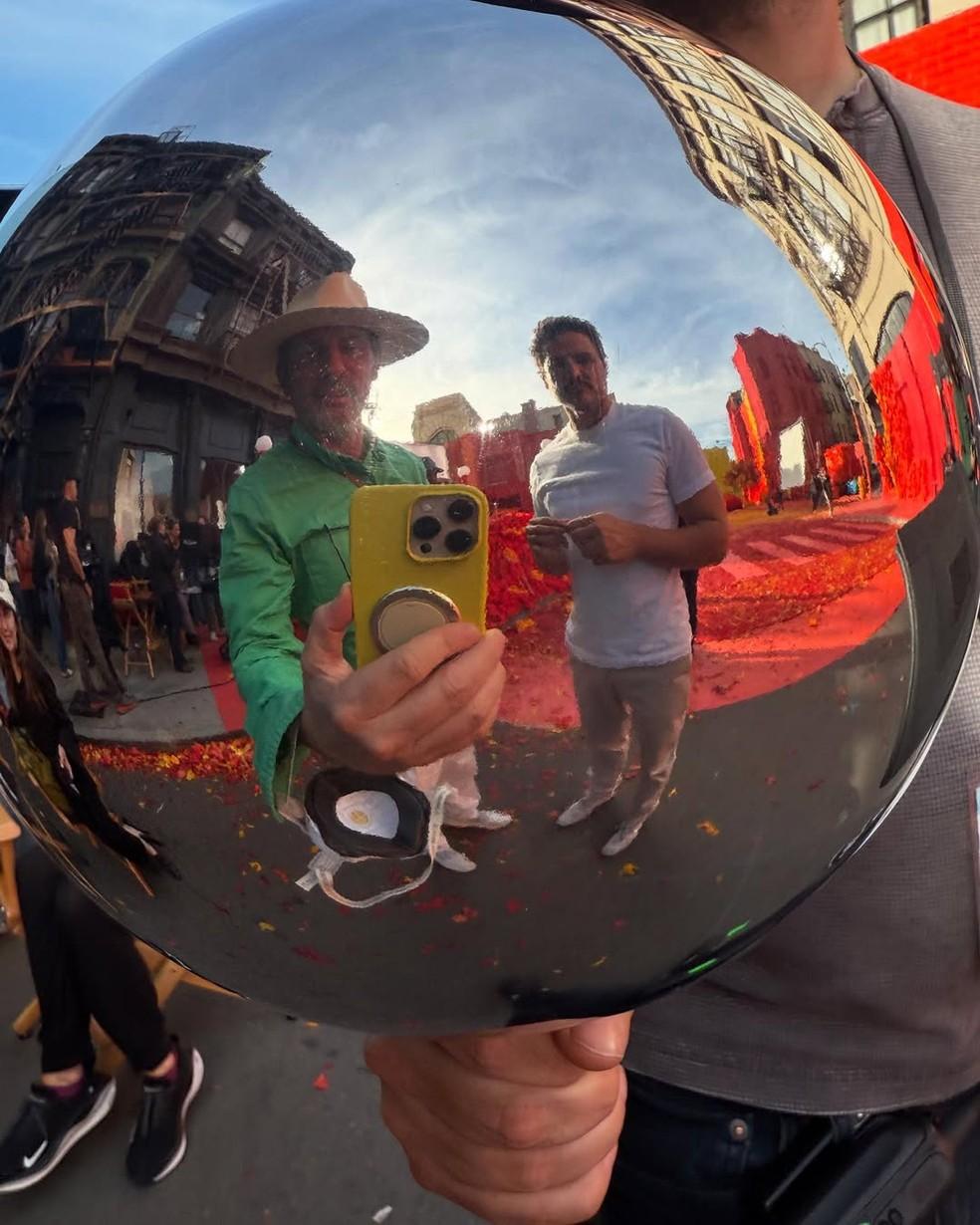 Pedro Pascal dançou funk em comercial dirigido por Spike Jonze