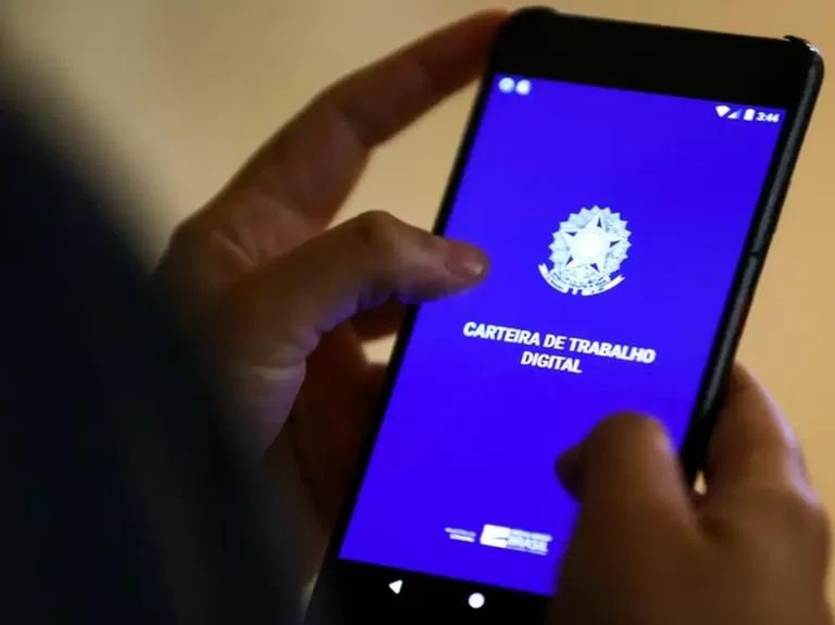 Crédito do Trabalhador: Novo Programa Atrai Milhões em Apenas Três Dias