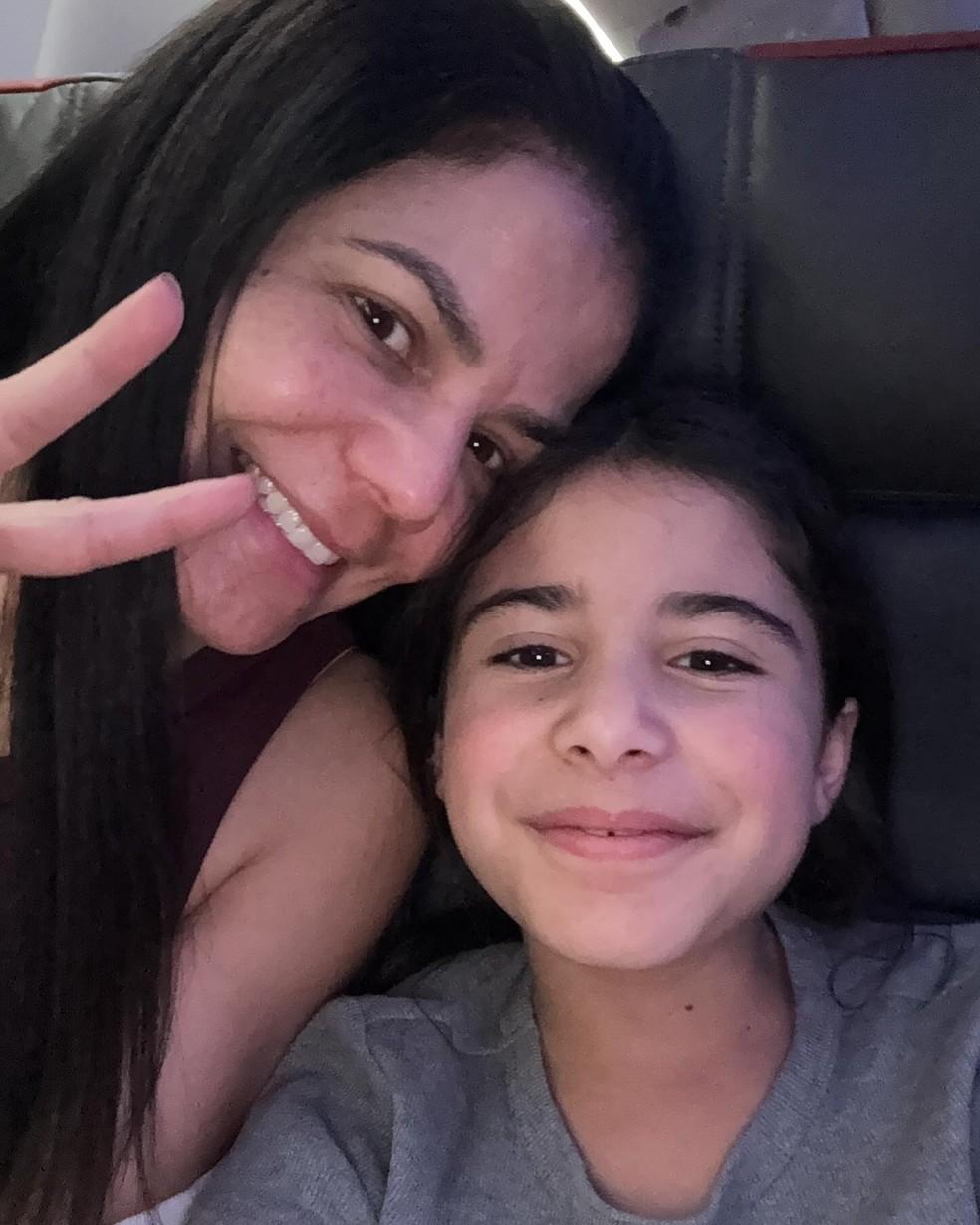 Nivea Stelmann comemora aniversário da filha