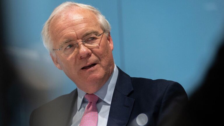 Kroger: CEO Rodney McMullen renuncia após investigação de conduta pessoal